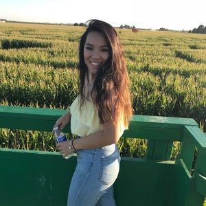 Meet your Posher, Lynn